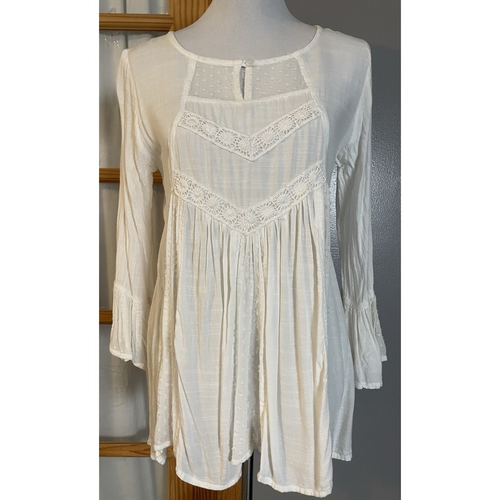 Y2K Boho Blouse Sz S White Floral Embroidery Trim Bell Sleeve Coastal Party City